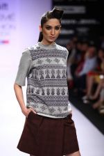 Model walk the ramp for Shift,Payal Khandwala,Roma Narsinghani show at Lakme Fashion Week Day 2 on 4th Aug 2012 (116).JPG